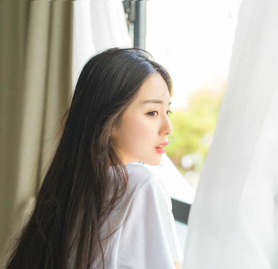 最美的相遇，总在不经意间走进心里；最美的缘份，总能绽放出最璀璨的徇丽；不为别的，只为友情的温馨，心灵的相依，朋友的真诚，缘份的珍惜。